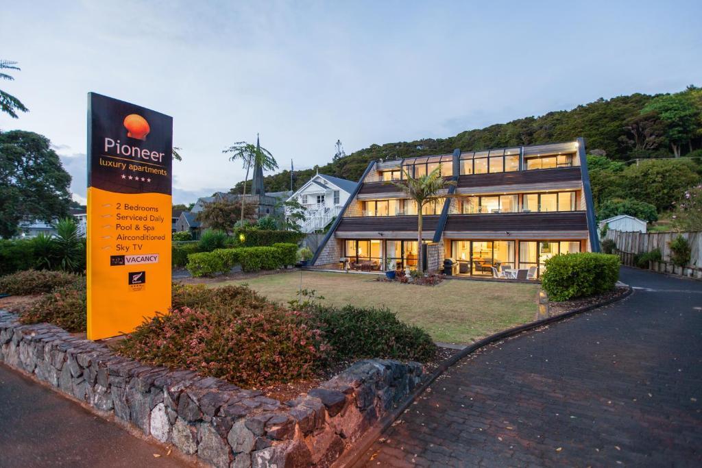 Pioneer Waterfront Apartments Paihia Esterno foto