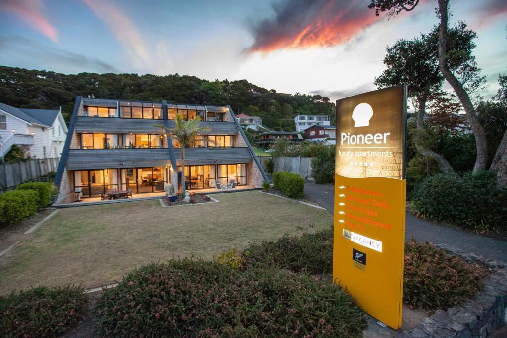 Pioneer Waterfront Apartments Paihia Esterno foto